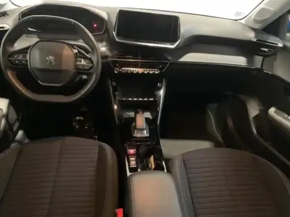 Photo 7 Peugeot 208  e- 136ch Style