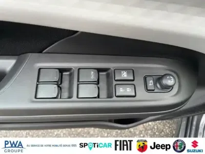 Photo 11 Suzuki Swift  1.2 Hybrid 83ch Pack