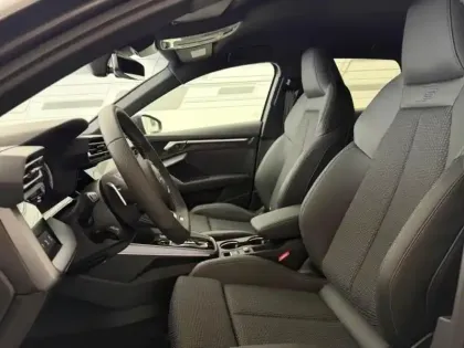 Photo 10 Audi A3  Sportback 35 TFSI 150ch Mild Hybrid S line S tronic 7