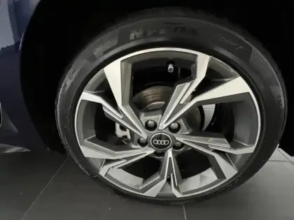 Photo 11 Audi A3 Gén. IV Ph2 S line 5