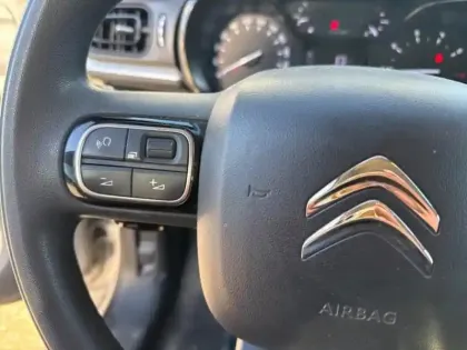 Photo 12 Citroën C3  1.2 PureTech 83ch S&S Feel 122-123g