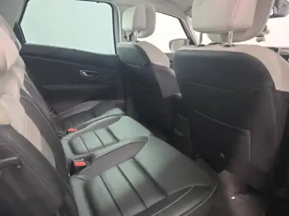 Photo 9 Renault Scenic  1.3 TCe 160ch FAP Initiale Paris