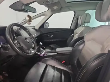 Photo 7 Renault Scenic  1.3 TCe 160ch FAP Initiale Paris