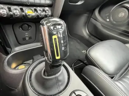 Photo 9 Mini Mini  Cooper SE 184ch Yours BVA