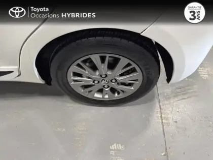 Photo 5 Toyota Yaris  100h Dynamic 5p RC18