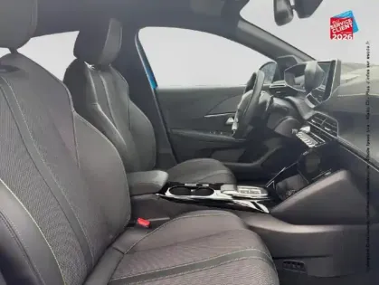 Photo 19 Peugeot 208  1.2 Hybrid 145ch GT e-DCS6