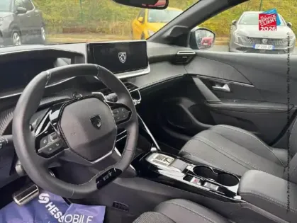 Photo 14 Peugeot 208  1.2 Hybrid 145ch GT e-DCS6