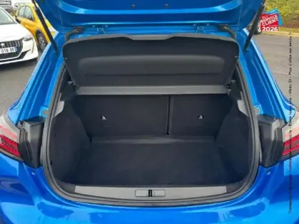 Photo 13 Peugeot 208  1.2 Hybrid 145ch GT e-DCS6