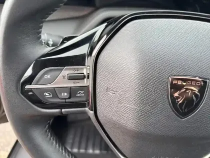 Photo 13 Peugeot 308  PHEV 180ch Allure Pack e-EAT8