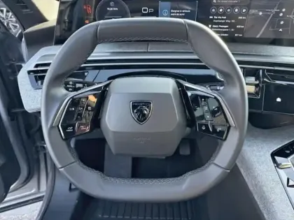 Photo 12 Peugeot 3008  1.2 Hybrid 145ch Allure e-DCS6