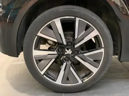 Photo 10 Peugeot 208  1.2 PureTech 130ch S&S GT EAT8