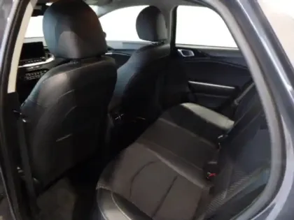 Photo 13 Kia Xceed  1.6 GDi 105ch + Plug-In 60.5ch Active DCT6