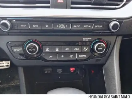 Photo 10 Kia Niro  1.6 GDi 105ch ISG + électrique 43.5ch Active Business DCT6