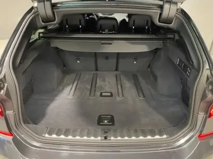 Photo 14 BMW Serie 3 Série 3 Touring 318dA 150ch M Sport