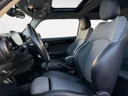 Photo 8 Mini Mini  Cooper 136ch  Edition Greenwich