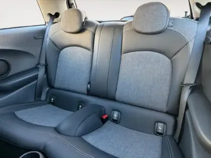 Photo 12 Mini Mini  Cooper 136ch  Edition Greenwich