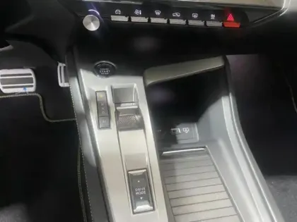 Photo 13 Peugeot 308  SW 1.5 BlueHDi 130ch S&S Allure EAT8