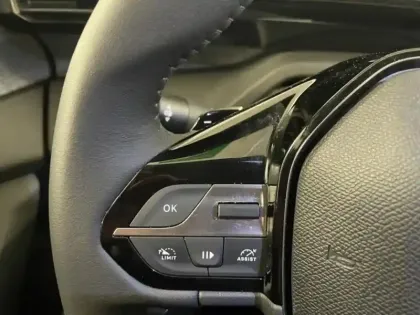 Photo 11 Peugeot 308  SW 1.5 BlueHDi 130ch S&S Allure EAT8