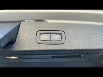 Photo 7 Volvo V60  B4 197ch Ultra Style Dark DCT 7