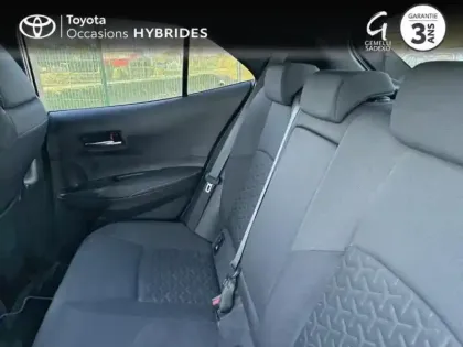 Photo 11 Toyota Corolla  122h Design