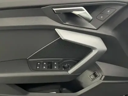 Photo 14 Audi A3  Sportback 40 TFSI e 204ch PHEV Design S tronic 6