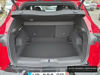 Photo 13 Alfa Romeo Junior  1.2 Ibrida 145ch Speciale e-DCT6