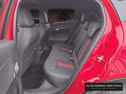 Photo 9 Alfa Romeo Junior  1.2 Ibrida 145ch Speciale e-DCT6