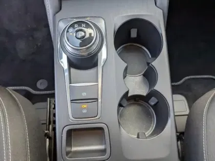 Photo 13 Ford Kuga  2.5 Duratec 180ch Hybrid FlexiFuel Active Powershift