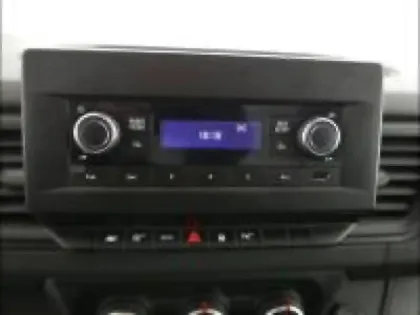 Photo 10 Renault Trafic  Fg L2H1 3T 2.0 Blue dCi 130ch Confort E6E