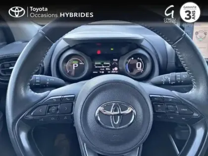 Photo 12 Toyota Yaris  116h Design 5p MY22