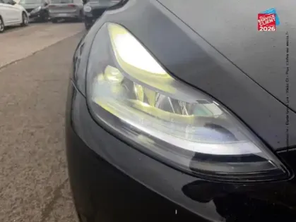 Photo 12 Tesla Model Y  Standard RWD