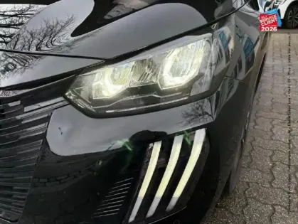 Photo 12 Peugeot 208  1.2 100ch S&S Allure