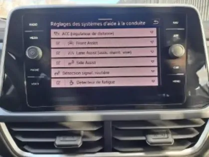 Photo 9 Volkswagen T-roc  1.5 TSI EVO 150ch Style DSG7