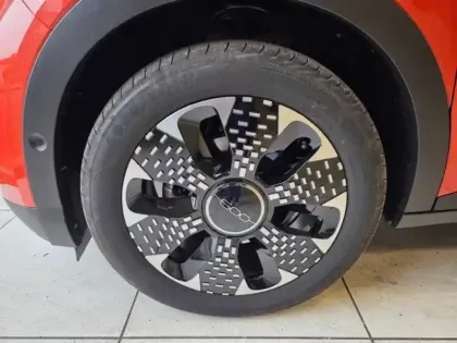 Photo 6 Fiat 600  e 156ch 54kWh La Prima