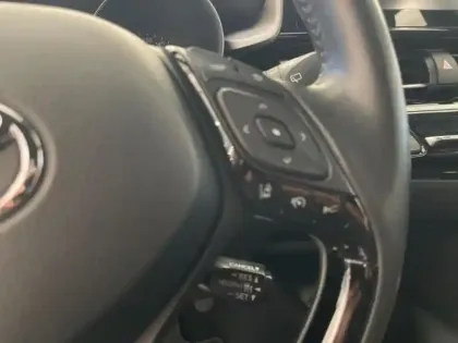 Photo 14 Toyota C-HR  2.0 Hybride 184ch Dynamic Ultimate E-CVT