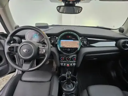 Photo 6 Mini Mini  Cooper 136ch Edition Premium Plus BVA7