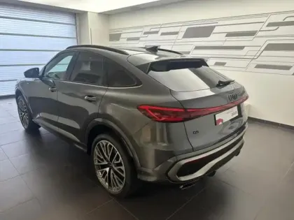 Photo 5 Audi Q5 Gén. III Ph1 S line 5