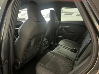 Photo 12 Audi Q5 Gén. III Ph1 S line 5