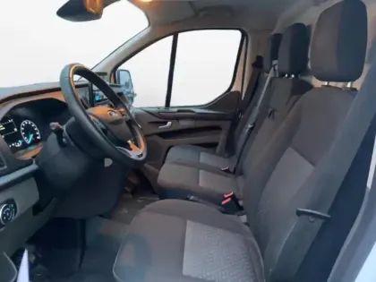 Photo 8 Ford Transit Custom  Fg 300 L1H1 2.0 EcoBlue 130 Trend Business 7cv