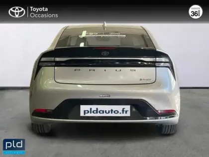 Photo 6 Toyota Prius  Rechargeable 2.0 Hybride Rechargeable 223ch Design  MY25