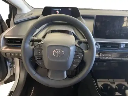 Photo 11 Toyota Prius  Rechargeable 2.0 Hybride Rechargeable 223ch Design  MY25