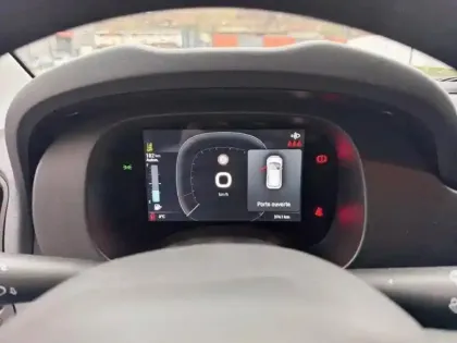 Photo 12 Fiat Panda  Classic 1.0 70ch BSG S&S City