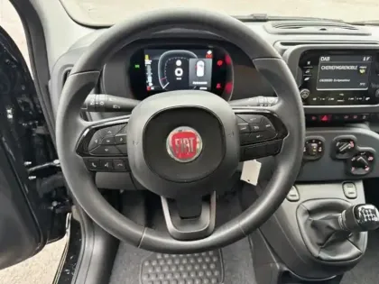 Photo 11 Fiat Panda  Classic 1.0 70ch BSG S&S City