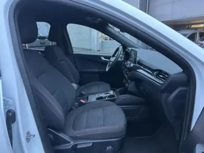 Photo 13 Ford Kuga  2.5 Duratec 190ch FHEV E85 ST-Line BVA