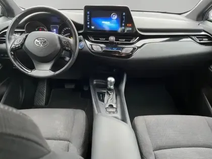 Photo 9 Toyota C-HR  122h Dynamic 2WD E-CVT