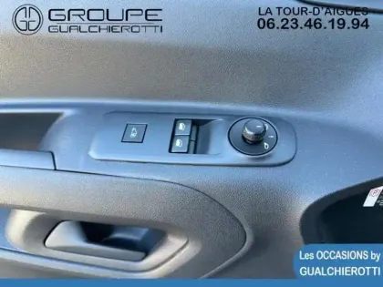 Photo 14 Peugeot Partner  Standard 1000kg BlueHDi 100ch S&S Premium