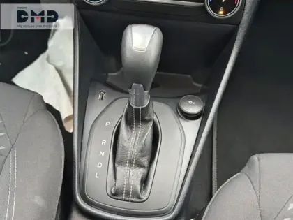 Photo 8 Ford Fiesta Gén. V Ph1 Evo Titanium 5