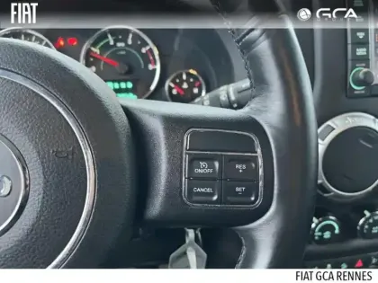 Photo 7 Jeep Wrangler  2.8 CRD 200ch Sahara BVA