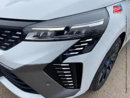 Photo 12 Renault Clio  1.6 E-Tech 145ch full hybrid esprit Alpine - 25