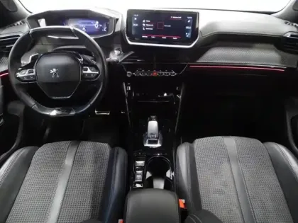 Photo 6 Peugeot 2008  1.2 PureTech 130ch S&S GT EAT8